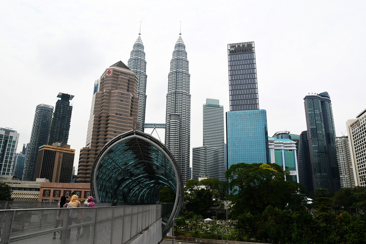 Malaysia’s GDP Growth Expected to Return to 6.2 in 2022, StanChart Says